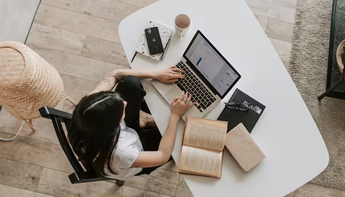 7-Day Hustle Or Burnout? Startup Founders Sparks Debate Online Over Workweek Extremes