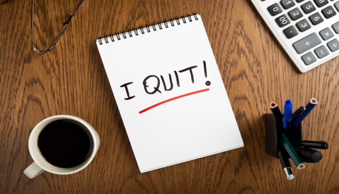 “Should I Quit My Job?”: Singaporean Weighs High Pay Against Long Commute & Confusing Office Structure