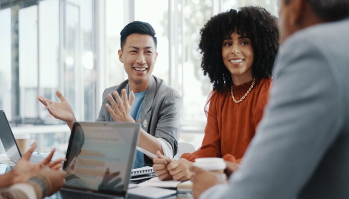 'Just let your boss take credit': LinkedIn post hails 'emotionally intelligent' interviewee, but Reddit reacts with fury and outrage