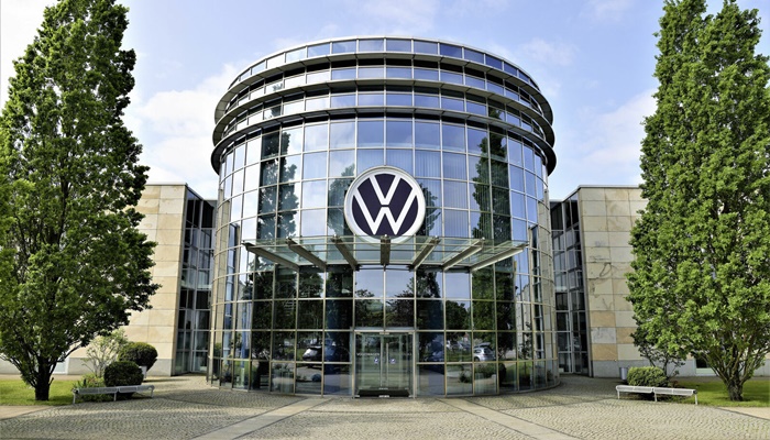 Volkswagen layoffs: Automaker's plan to cut 35,000 jobs on track, 20,000 agree to end contracts early
