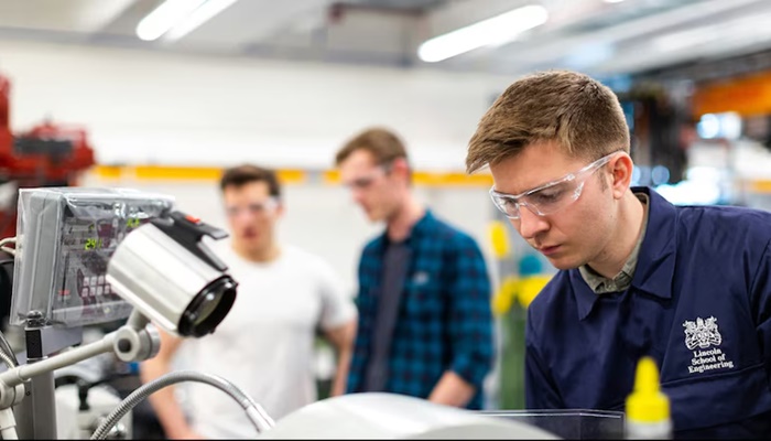 UK's Fastest-Growing Salaries: See The 10 Jobs With The Biggest Pay Rises