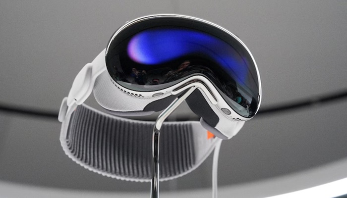 Apple sues former employee for stealing and trading Vision Pro secrets