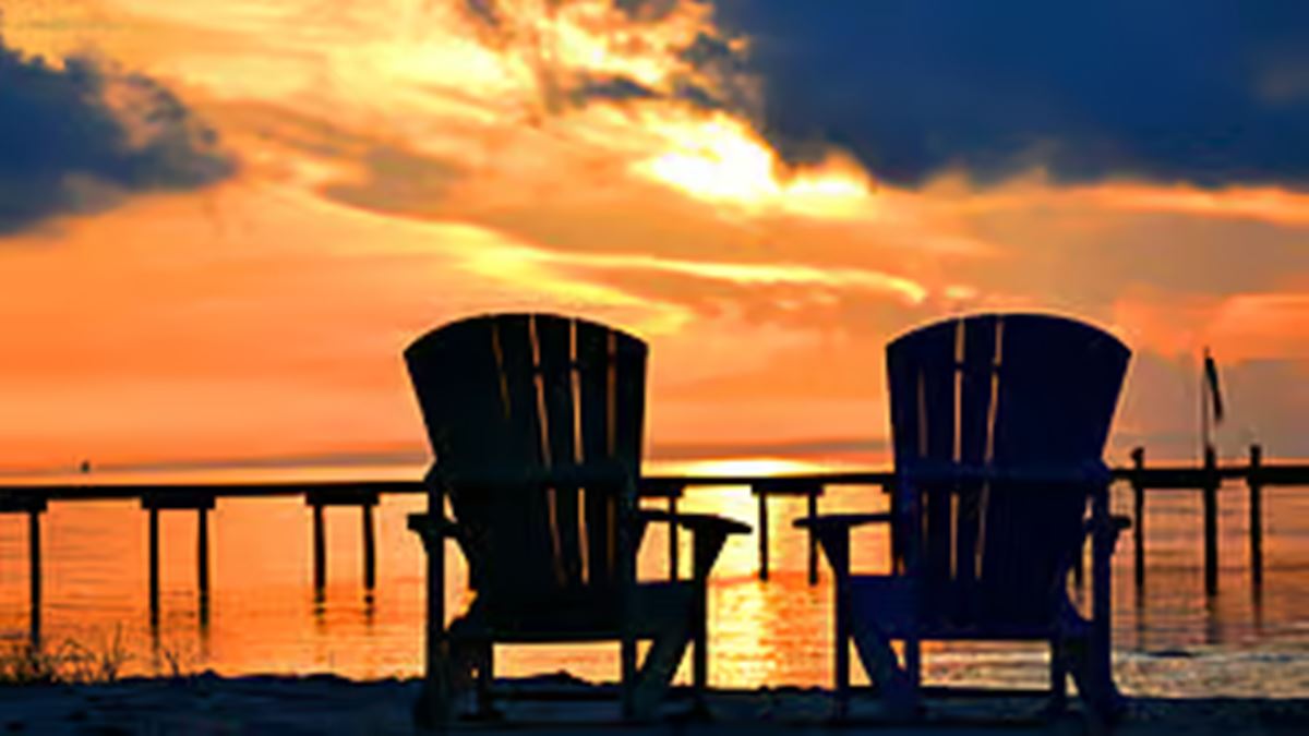 Is Early Retirement Worth It? Redditors Weigh In On FIRE Strategy