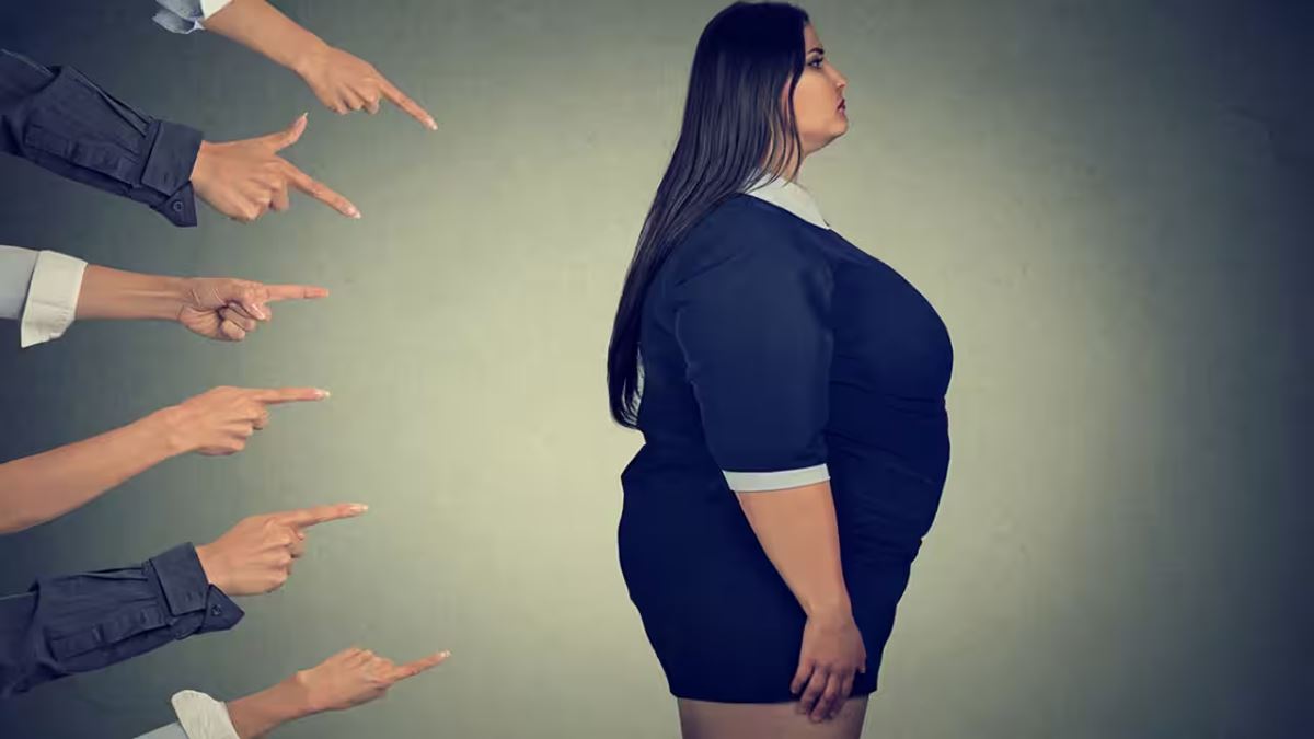 Fat-shamed at work: Employee gets harassed for simply sitting down. 'This is a new low', says netizens