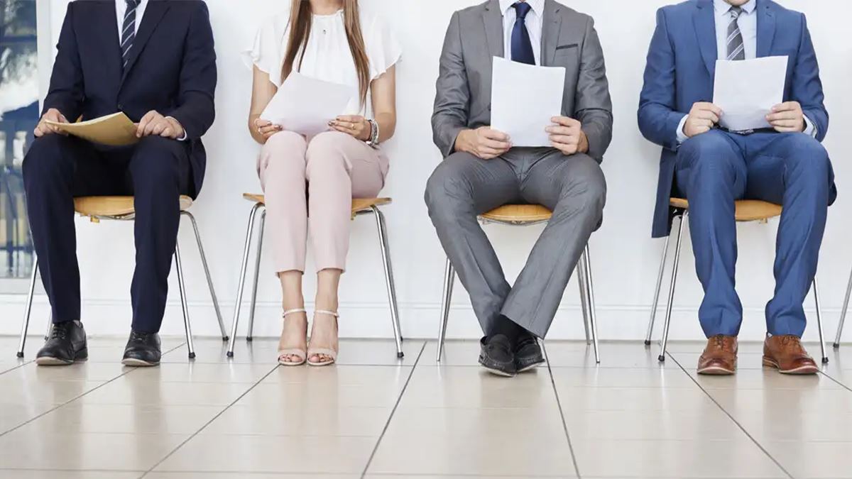 More CHROs say they expect to decrease hiring this year than last year