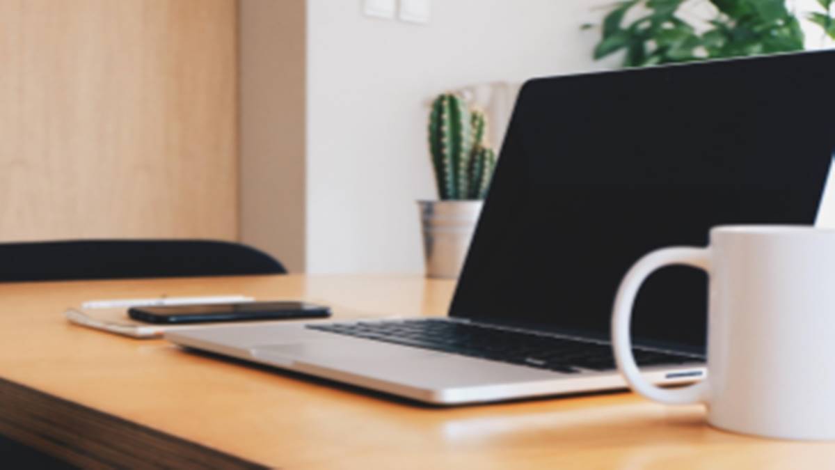 Best Hybrid Work Software for HR: What Tools to Use & Why 