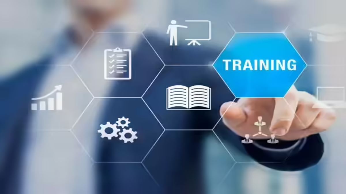 Saudi Retail Academy rolls out programs to prepare locals for jobs