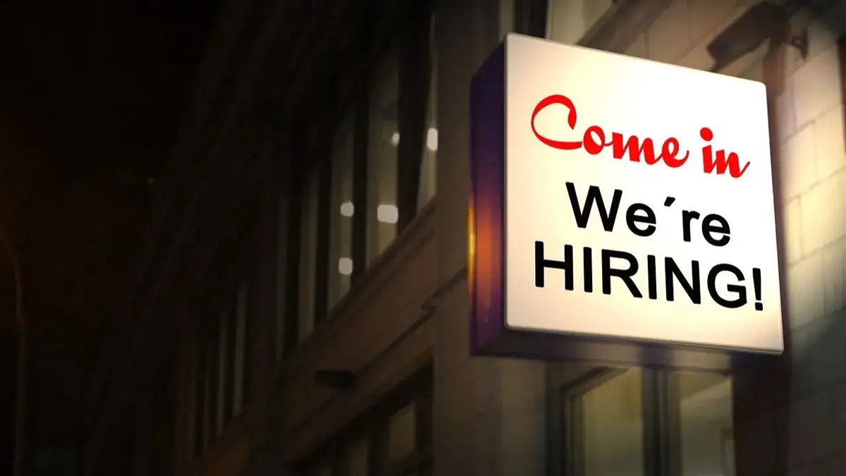 Why Employers Are Struggling To Fill Roles This Festive Season? Here's What Jobseekers Really Want