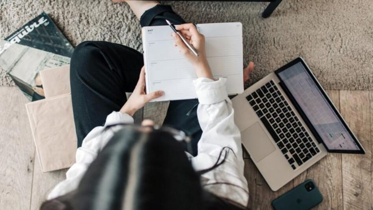 Aussies sacrificing WFH perks in return for 'comfortable' salary: 'Need to earn $100,000'