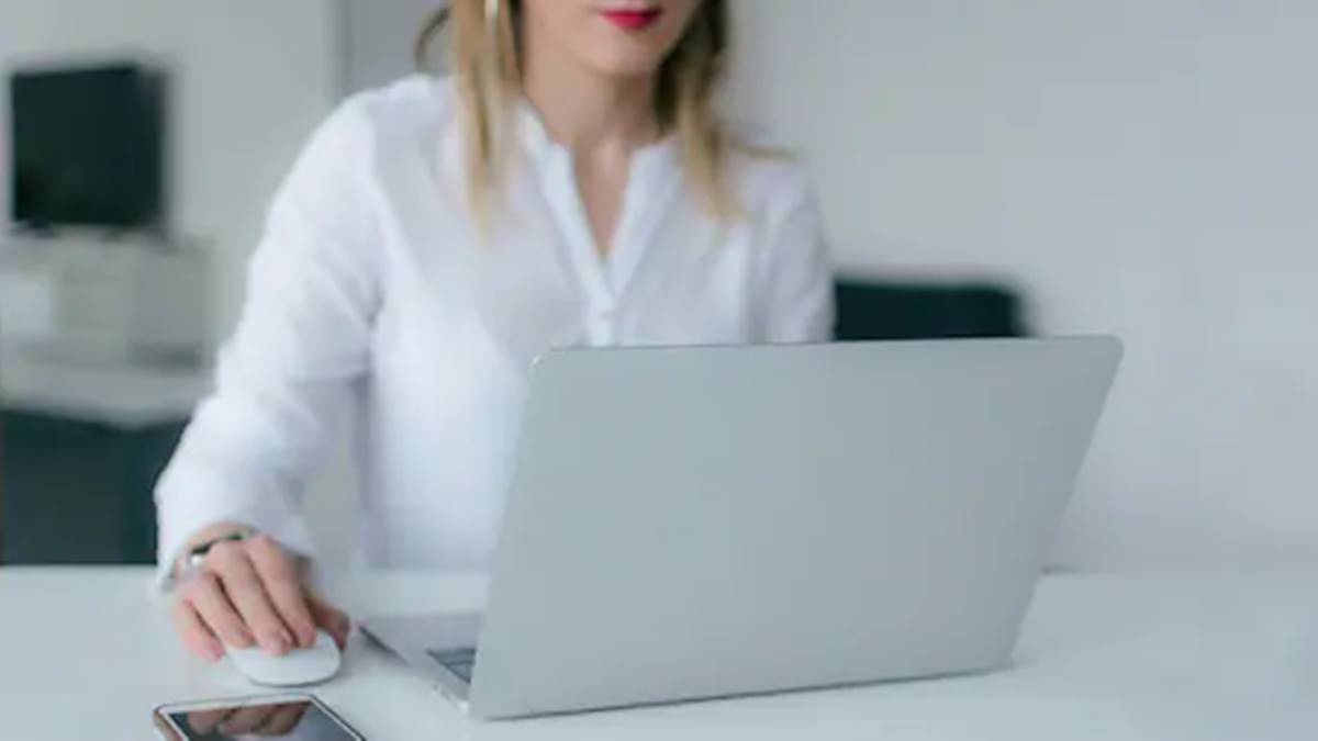 Employer Calls Out Gen Z for ‘Entitlement’ at Work: A Viral Reddit Rant