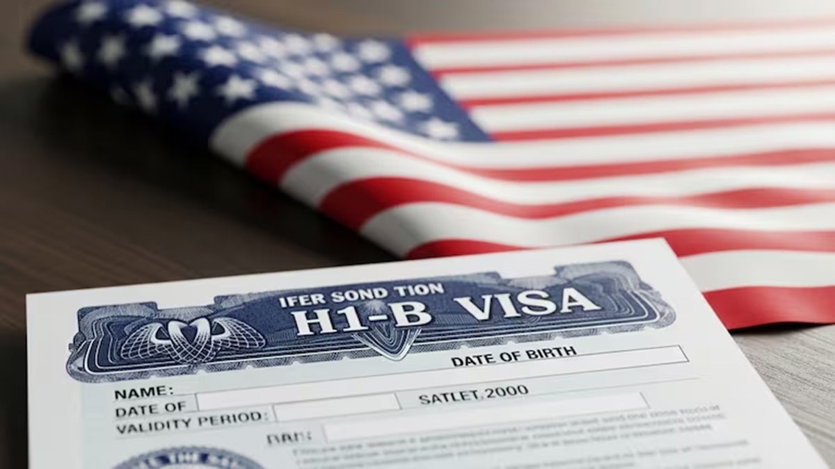 'Nothing is going to change as...': Reddit post on H-1B fee hike goes viral, calls out hate and bigotry