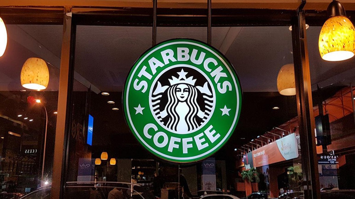 The dress code that sparked a Starbucks employee revolt and a class-action lawsuit against the company