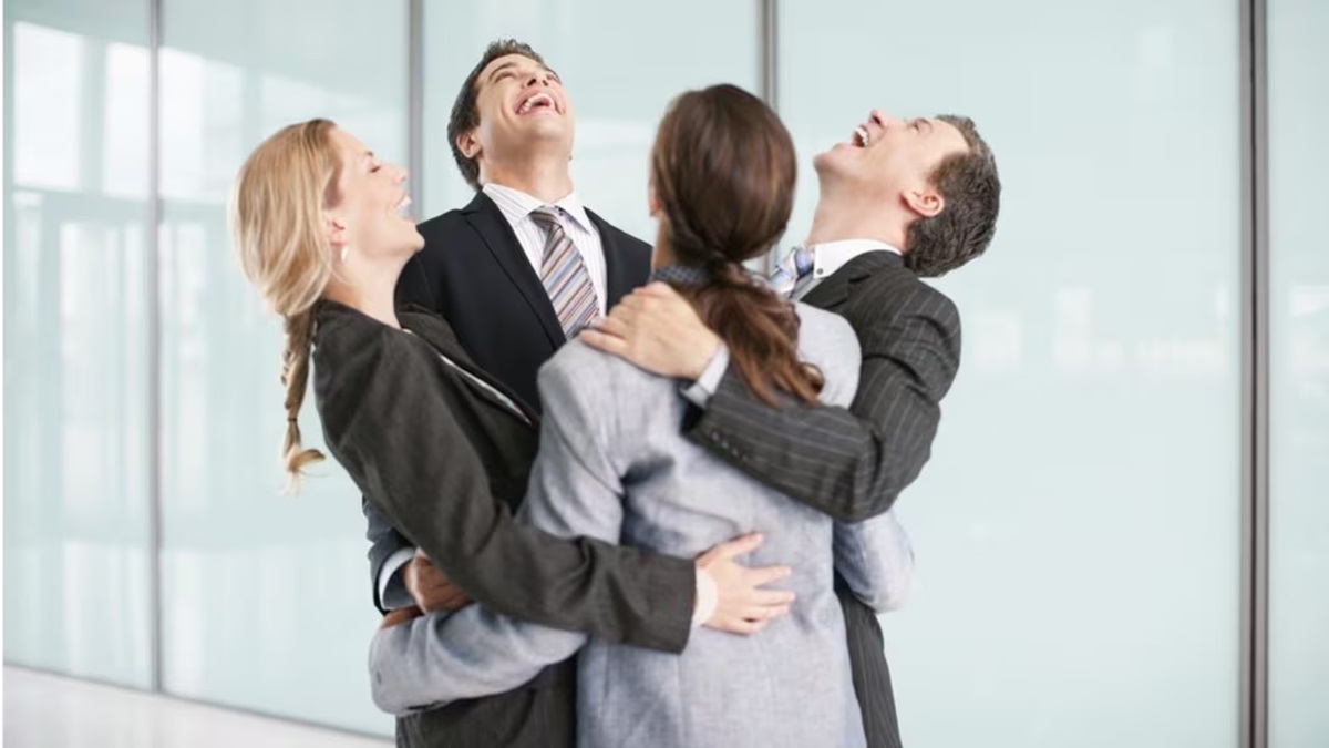 Workers are 'hugging' their jobs. There's a right way and a wrong way to do it