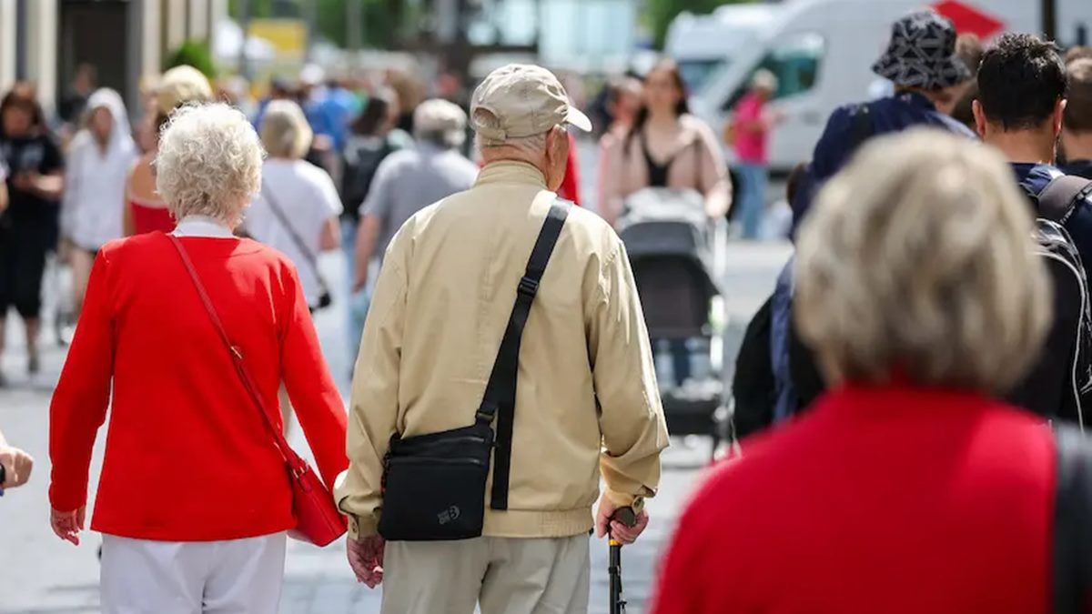 German retirees who continue working set to earn €2,000 a month tax-free