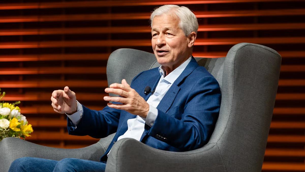 Jamie Dimon remembers Steve Jobs to ‘warn’ JPMorgan employees ’ on ‘work from home'