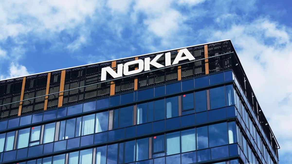 Nokia to cut 700 jobs in Germany, set to close Munich office - report
