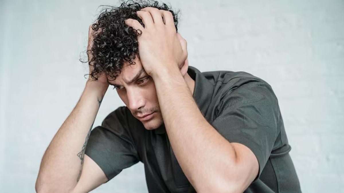 Man, 22, says he feels 'collapsed from all sides' after two years without a job