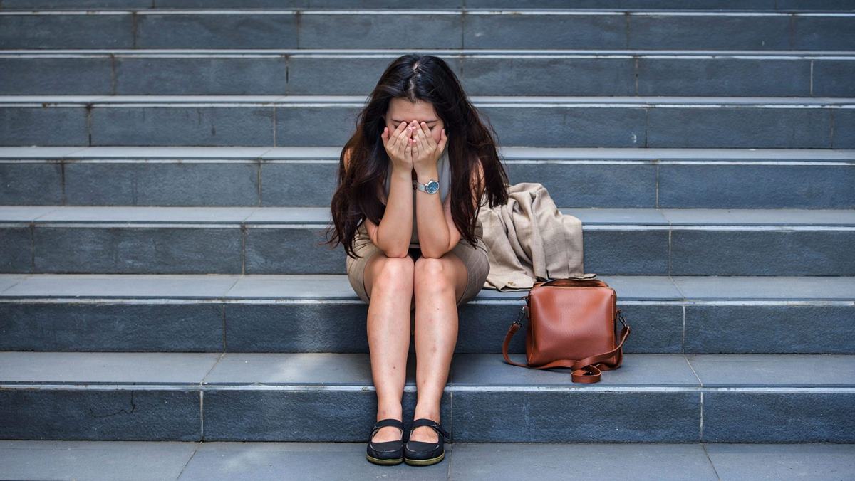 ‘I feel like crying sometimes’: Fresh grad at Big 4 accounting firm struggles with intense work pressure