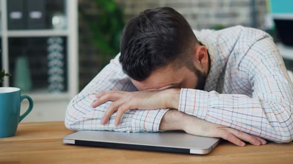 Man gets 10:45 pm call from company owner after rejecting 50-hour workweek: ‘New level of insanity’