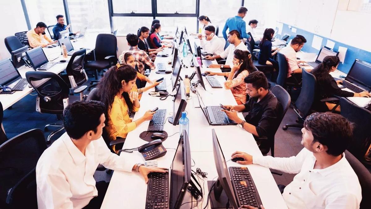 Centre pushes for 12-hour work as tycoons call for 70-90 hour workweeks