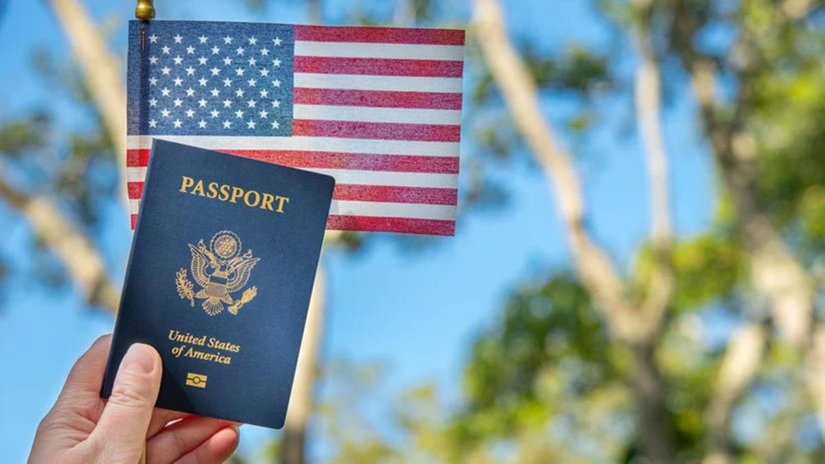 Fast-track green cards: Why Indians are ditching H-1B for EB-1A route