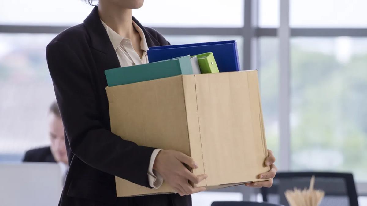 The top 3 warning signs your company is preparing for a layoff, according to experts: ‘Don’t get too comfortable’