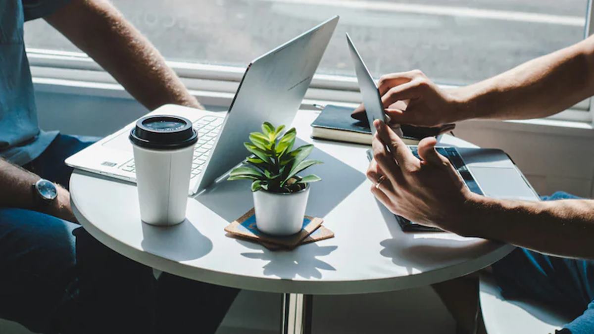 'But We Have Deadline': Boss Tells Employee Who Was Having Breathing Difficulties