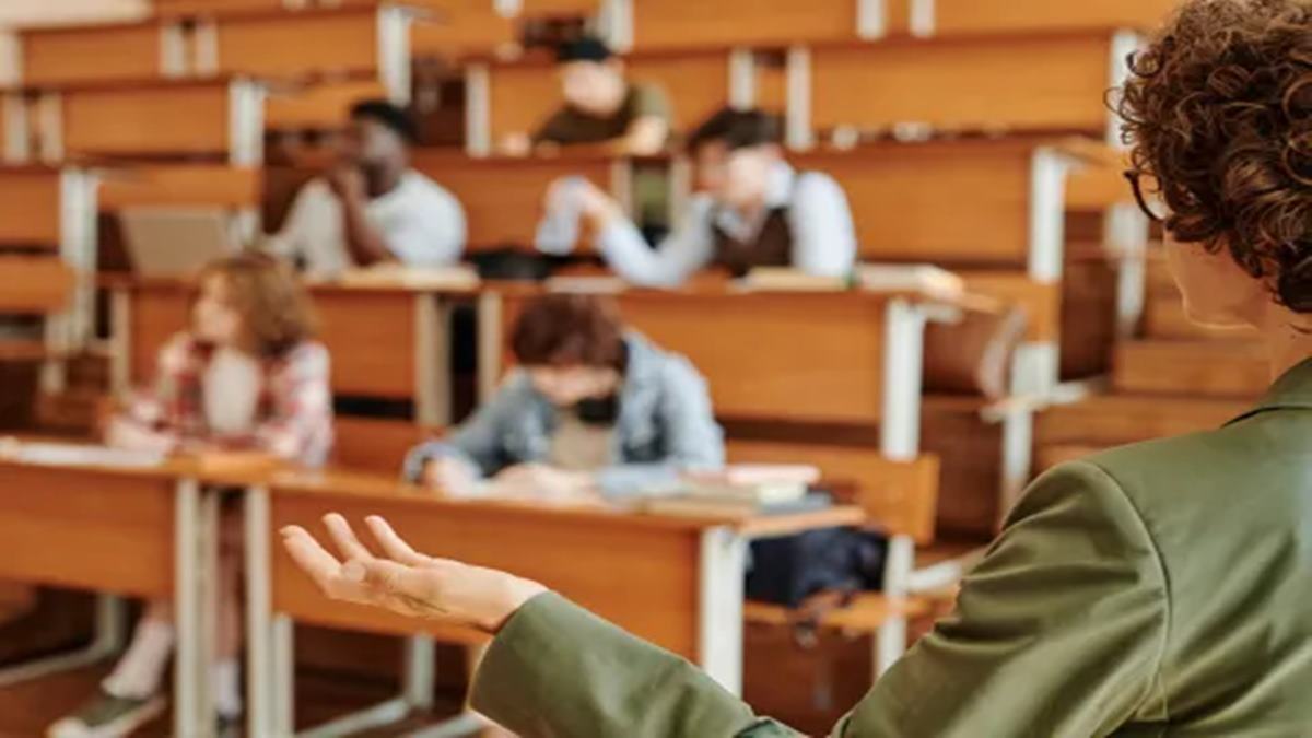 Colleges risk getting it backwards on AI and they may be hurting Gen Z job searchers