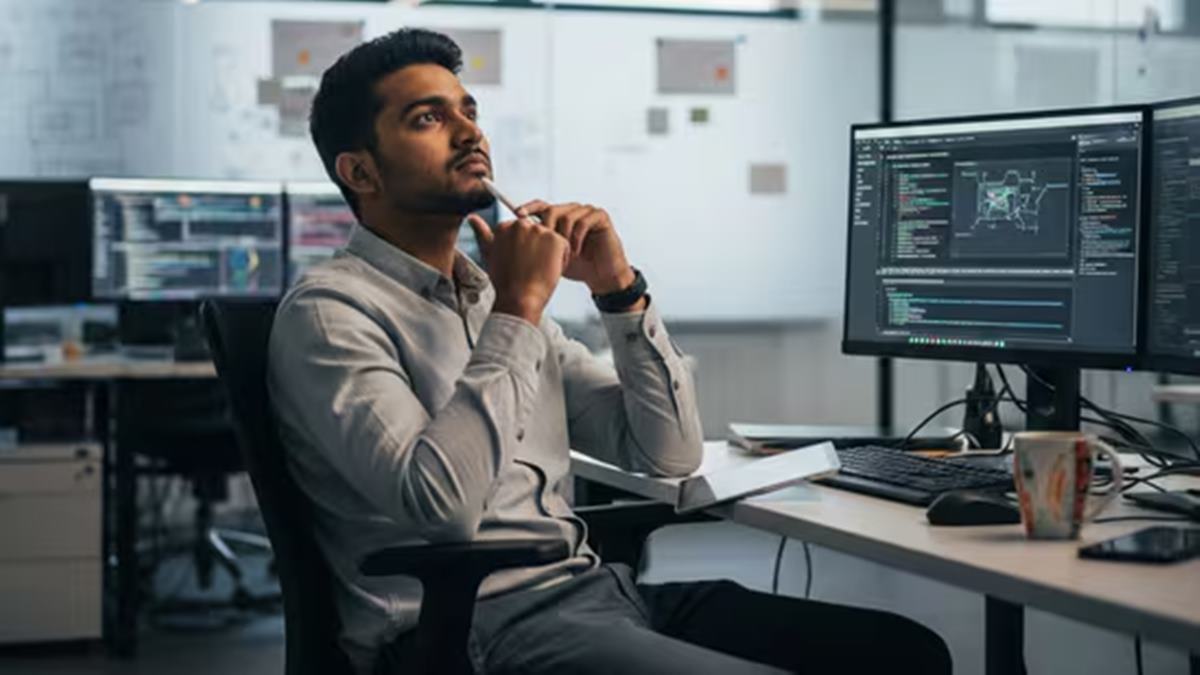 Man weighs quitting his ₹33.5 LPA WFH job for a ₹45.5 LPA Bengaluru offer: 'Will it be a wise decision?'