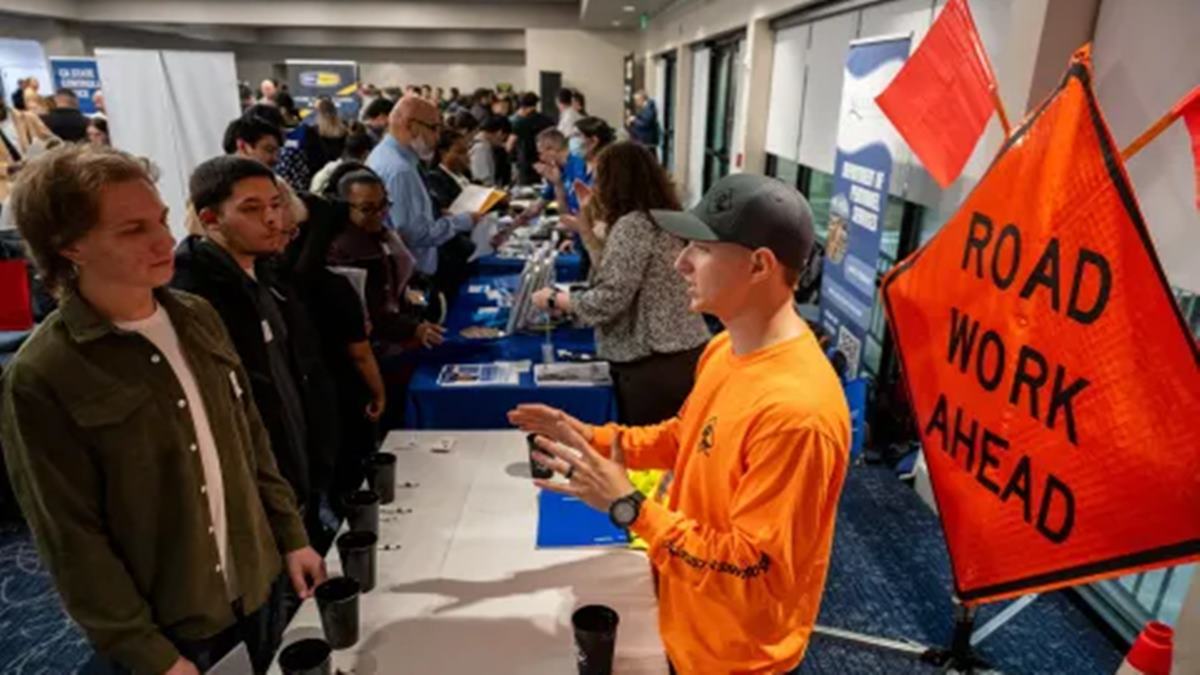 The job market in 2026 will suffer from ‘uncomfortably slow growth’ in the first half but reverse higher later in the year, JPMorgan says