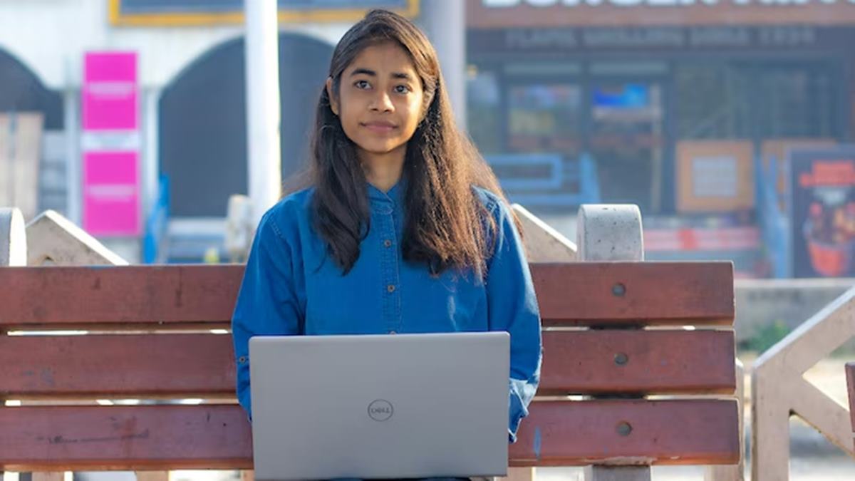 Remote work may be a problem for young employees. What should they change?