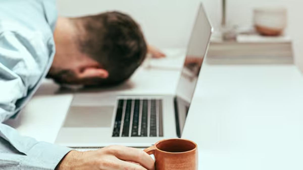 Laid-off employee shares red flags in Delhi startup hiring process: 'People are working 24 hours'