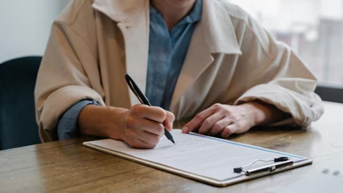 When missing a call cost this employee a day’s salary: How being always available can backfire for young professionals