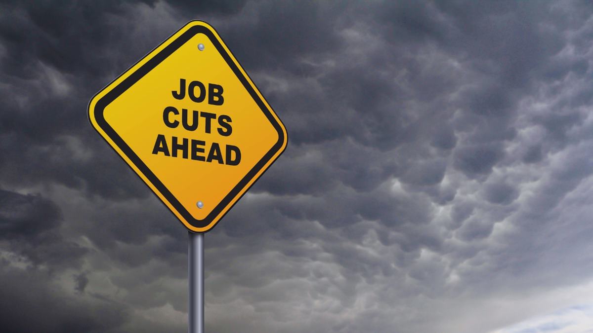 Wells Fargo signals more job cuts as AI rollout begins in 2026