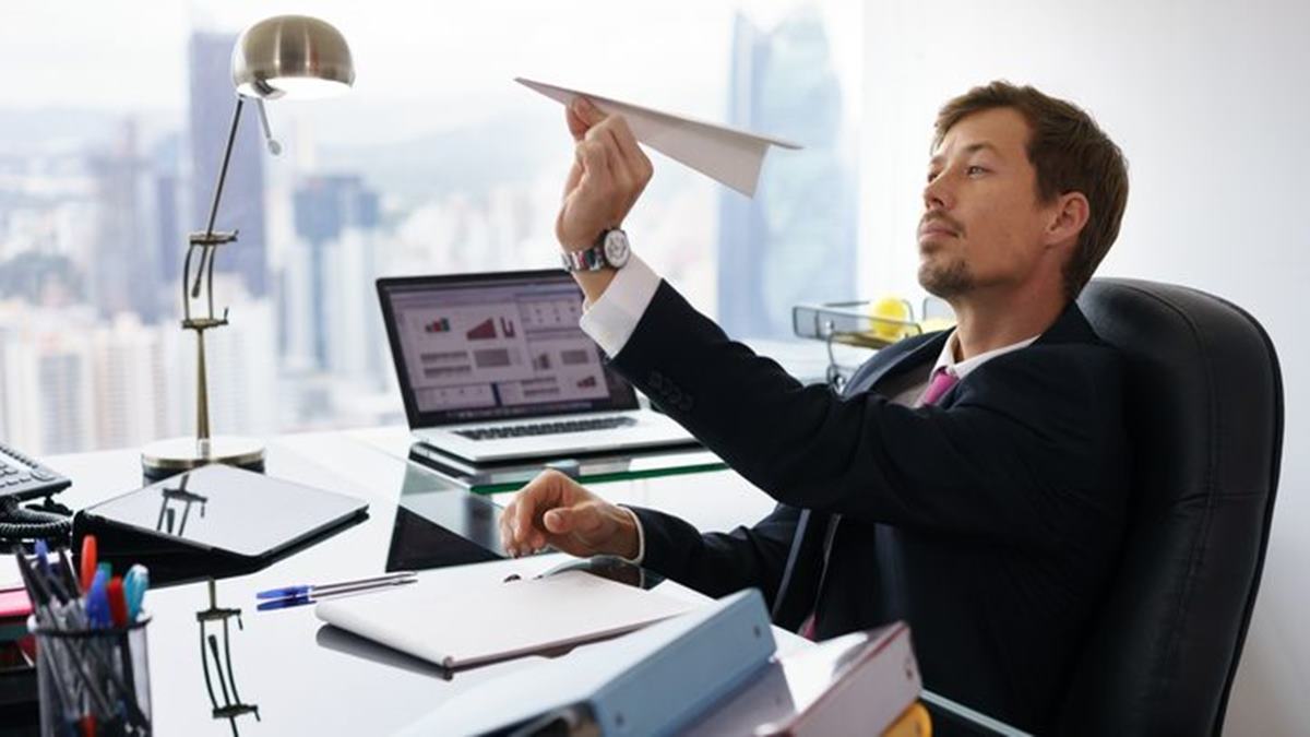 Indian techie who works in Italy reveals one common desi workplace habit that’s ‘treated almost like a crime’