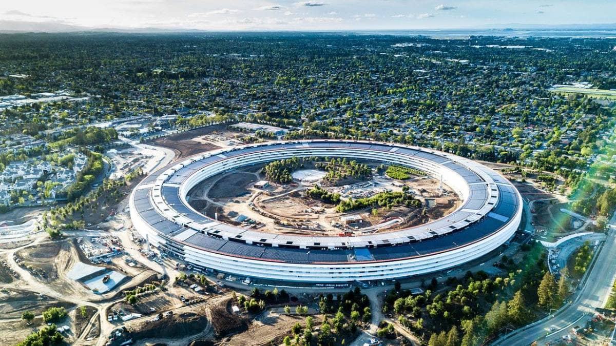 Long Hours Replace ‘Work Hard, Play Hard’ in Silicon Valley