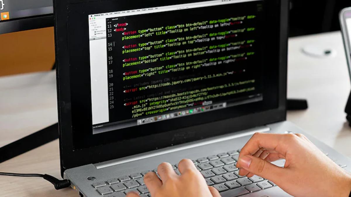 '8,000 Dirhams vs Rs 72,000': Indian Employee Torn Between Dubai And Gurugram