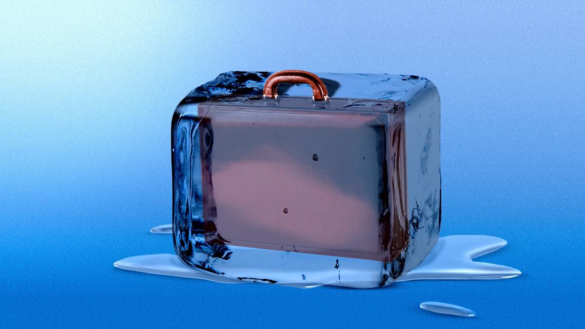 AI helps explain why companies aren't hiring — or firing