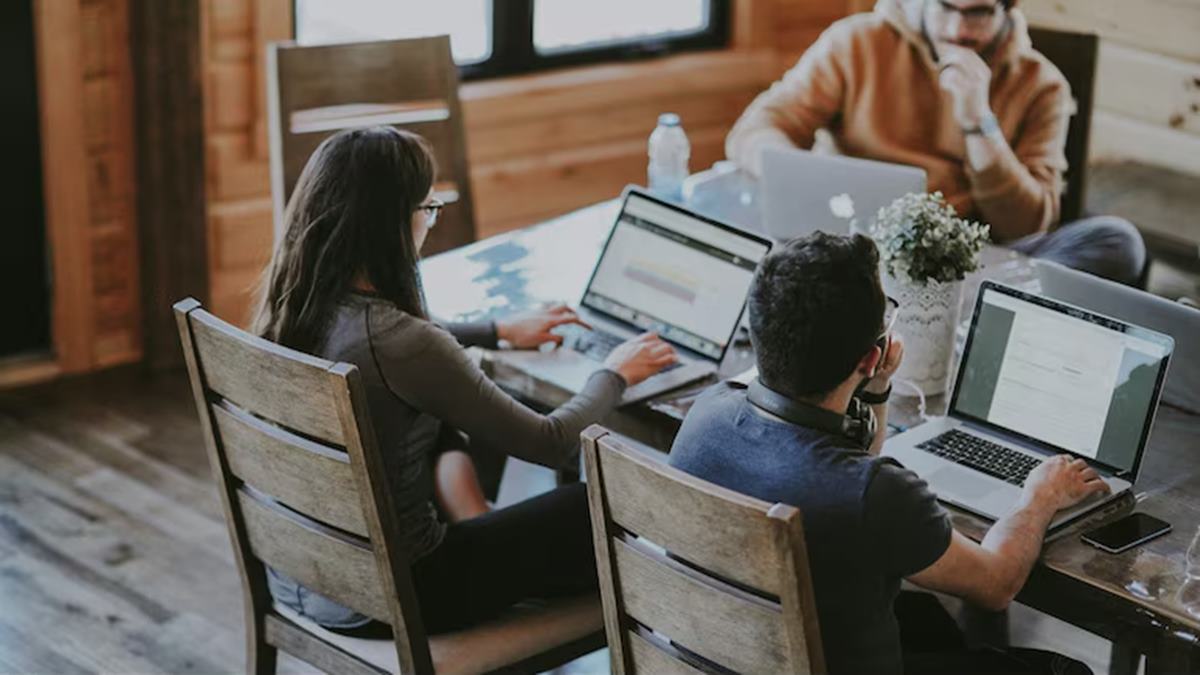 "Easy Jobs Are Gone": AI Boom May Hit IIT Placements, Says Ramesh Damani