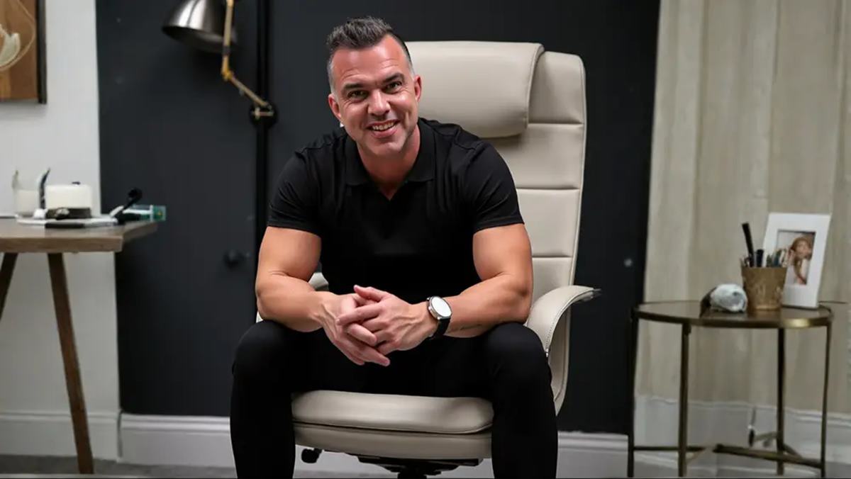 I work in recruiting tech. Here's how the smartest candidates use AI differently in their job search.