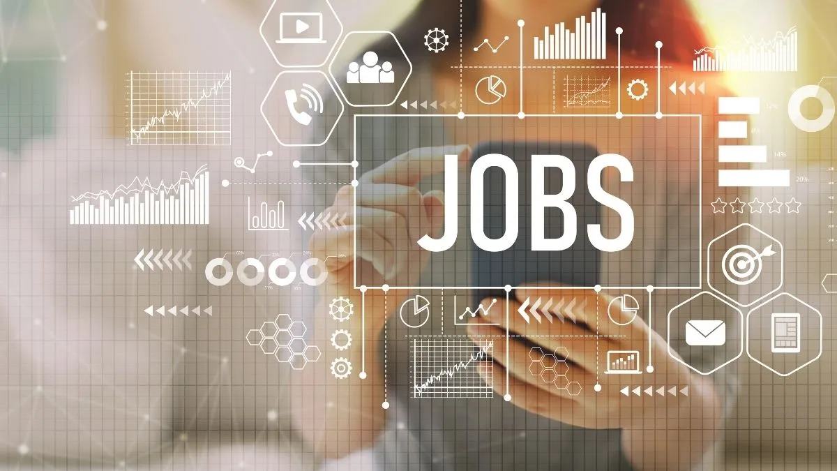 AI Productivity Gains Possible Without Mass Job Cuts, Morningstar Report Reveals