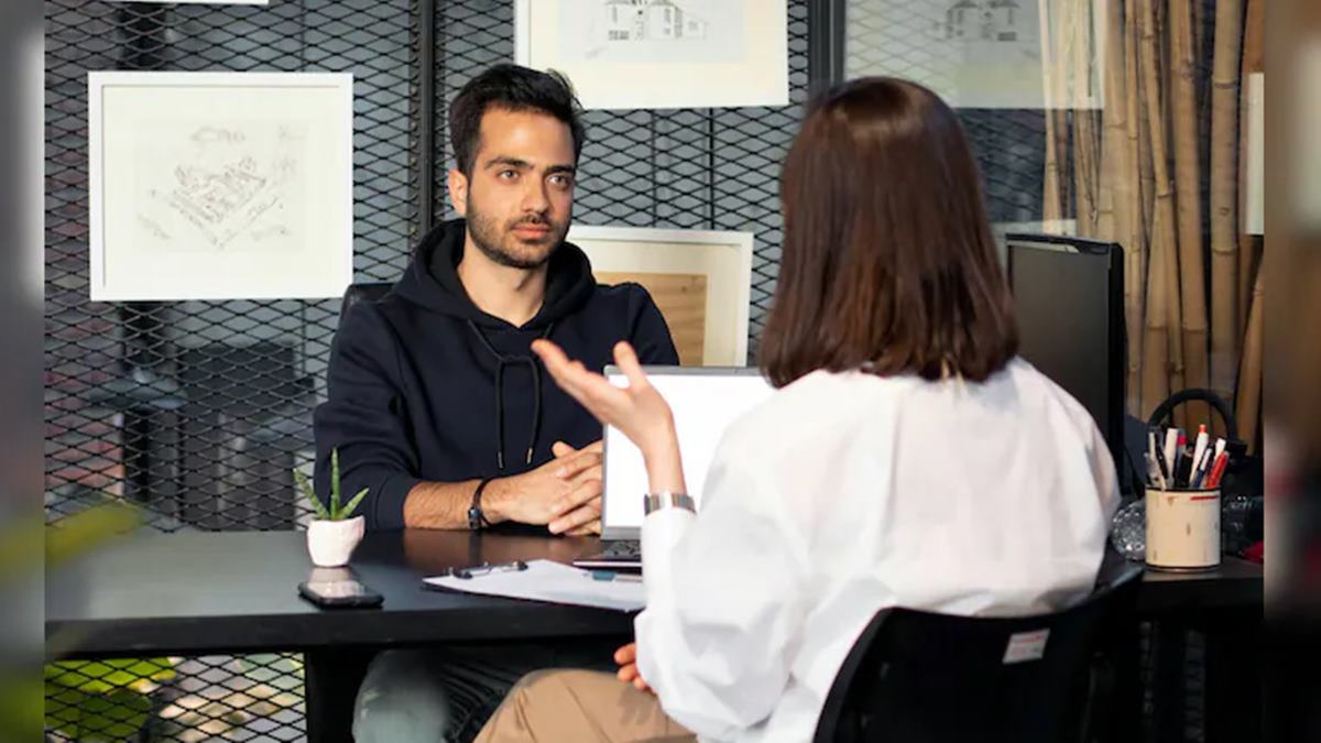 Job Hugging Is The New Workplace Trend. But What Does It Mean?