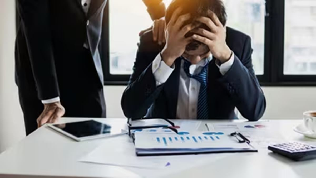 'Am I being exploited?': First-time employee questions 13-hour shift, just 2 leaves a month