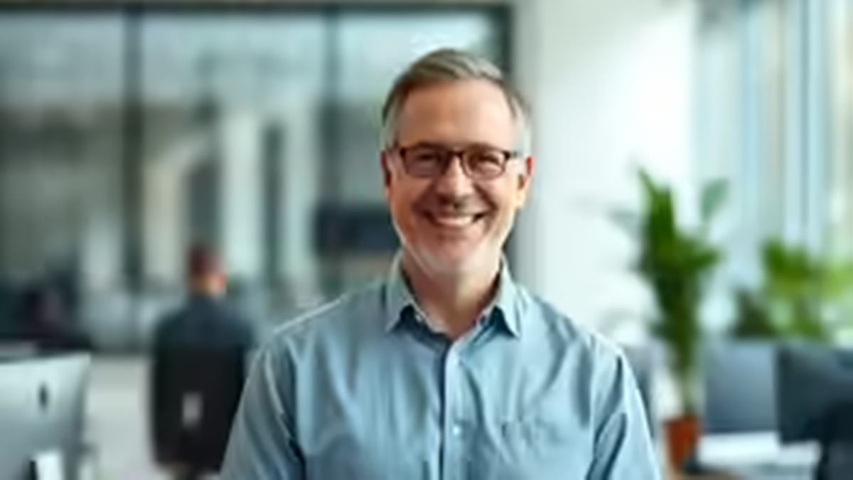 Employee says small work habits helped him grow in his career, urges others to follow - reactions pour in