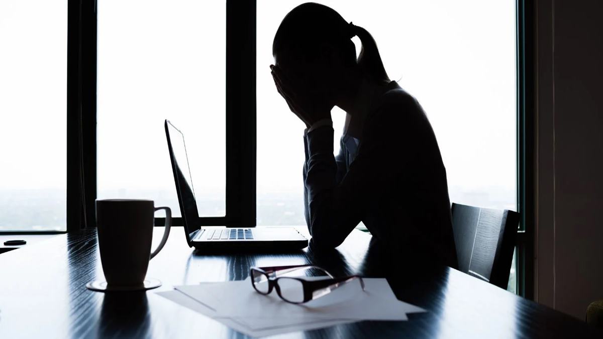 S’pore employee taking ‘overseas leave’ to clear work backlog, netizens say ‘don’t work for free’