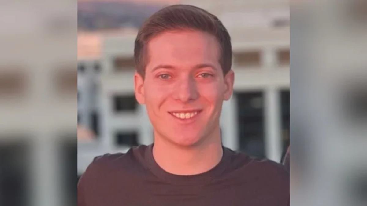 "If Your Job Is On Screen, AI Is Coming For It": HyperWrite CEO's Big Warning