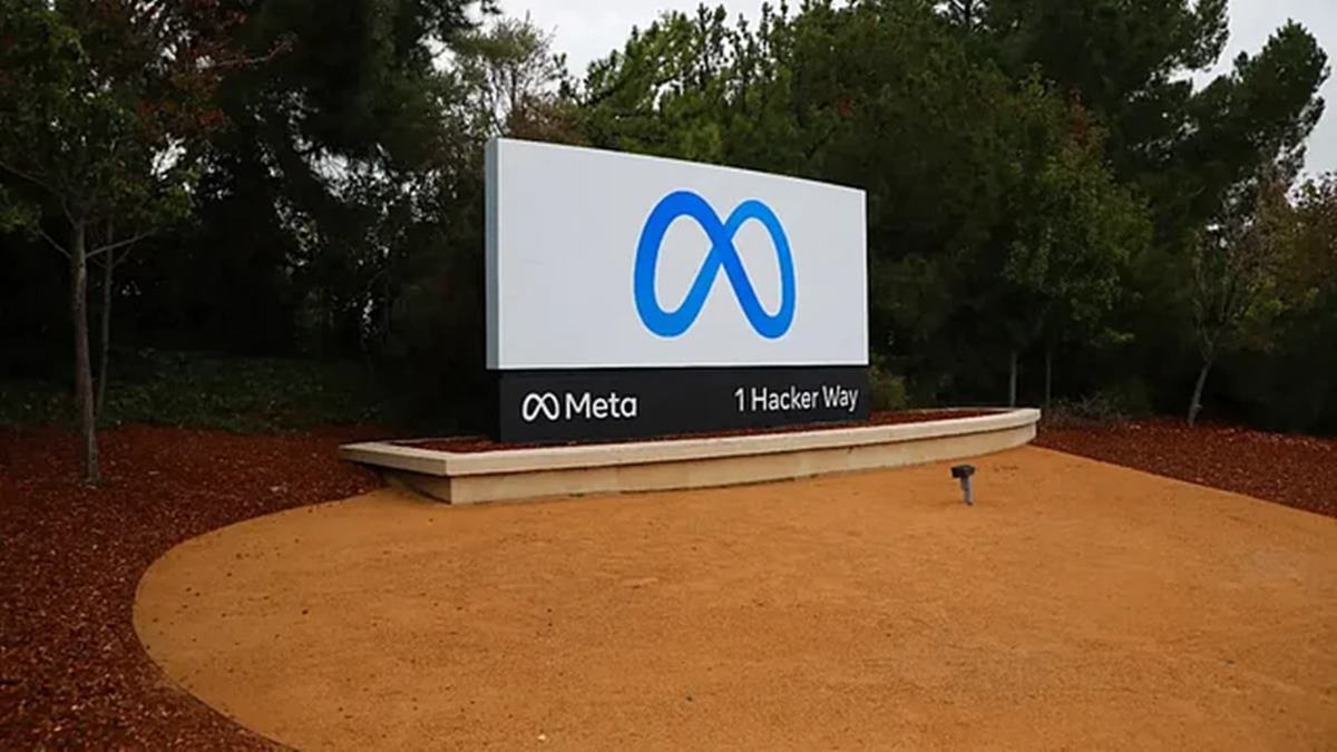Meta Cuts 700 Jobs as It Shifts Focus to AI, Rolls Out New Executives Pay Plan