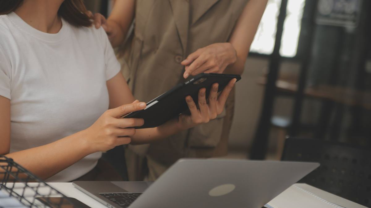 ‘We have to surrender our phones at work’: Early childhood educator shocked by strict new policy