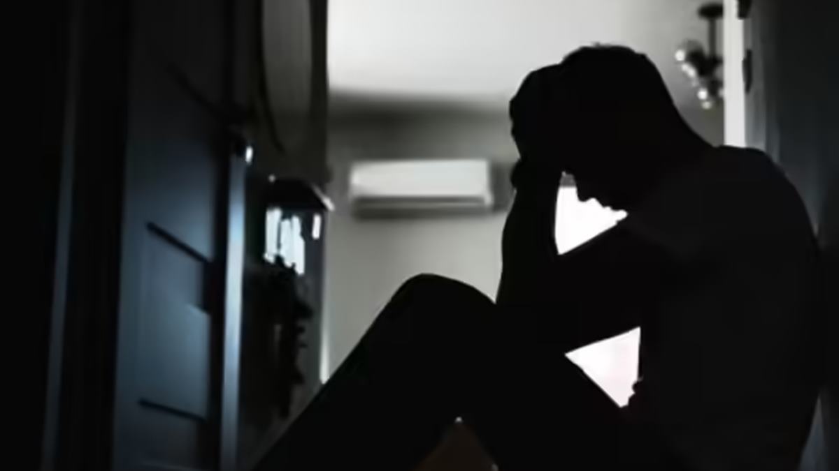 Recently laid-off employee opens up about job hunting struggles: The only jobs 'I can find is half of salary I used to earn'