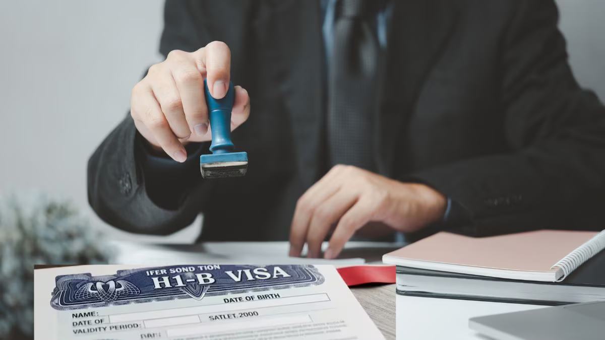 H-1B 2026 hiring data: Top Wall Street banks cut tech visa hiring while others buck trend